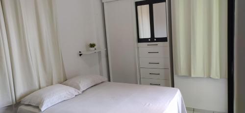 Katil atau katil-katil dalam bilik di Praia do Caribessa - Quarto Privativo - Pedacinho do Paraíso