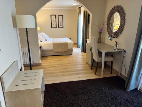 Katil atau katil-katil dalam bilik di CAN MARLET MONTSENY Hotel Boutique