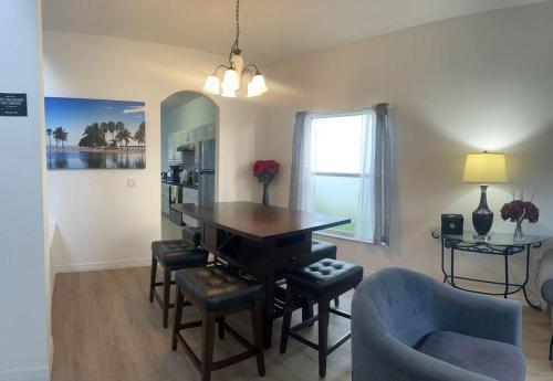 Comfortable House with hot tub close to Disney photo 7