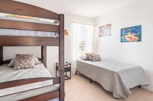 Comfortable House with hot tub close to Disney photo 15