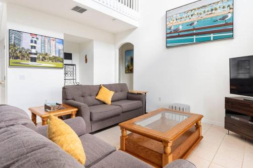 Comfortable House with hot tub close to Disney photo 54