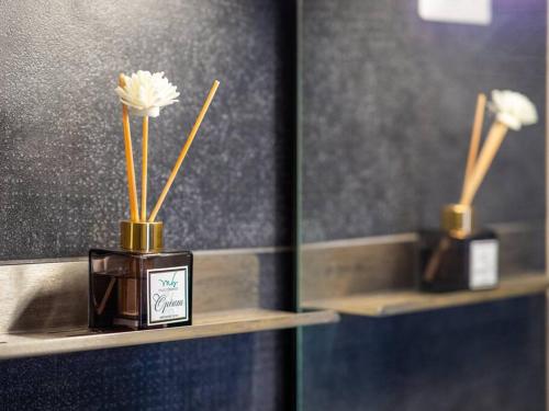 Comfort Business Suite, Wi-fi & 3 stops from Duomo