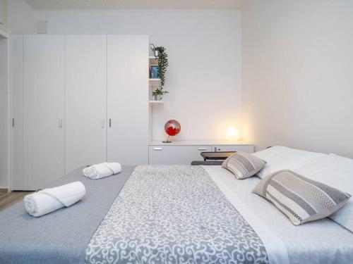 Comfort Business Suite, Wi-fi & 3 stops from Duomo