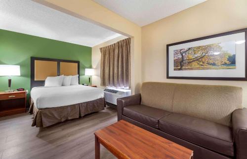 Letto o letti in una camera di Extended Stay America Select Suites - South Bend - Mishawaka - South