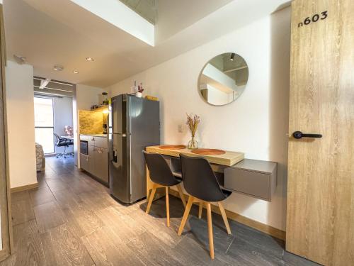 Dapur atau dapur kecil di B 48 Living by B Rent