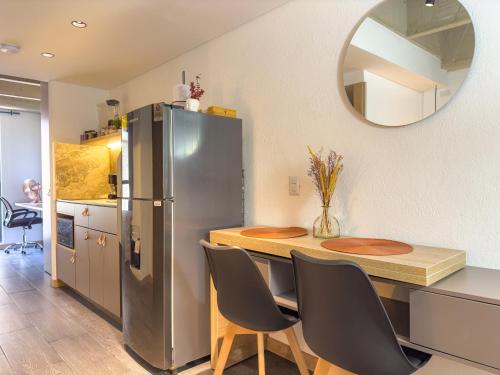 Dapur atau dapur kecil di B 48 Living by B Rent