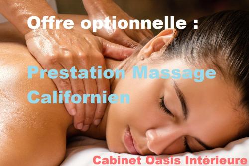 a woman receiving a massage in a spa at Appartement sain et paisible à Lyon in Lyon