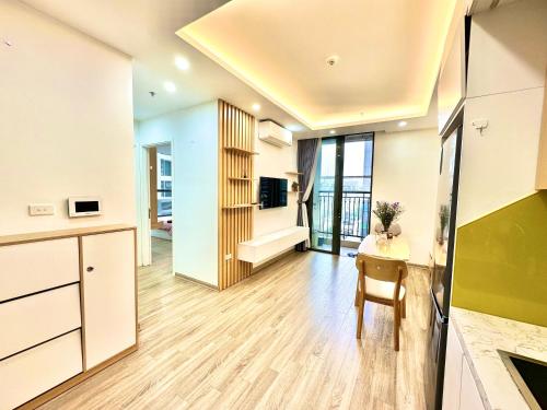 Gallery image of 5 Star 2 Bedroom Apartment Apt In Vinhomes Near Marriott And Keangnam in Hanoi