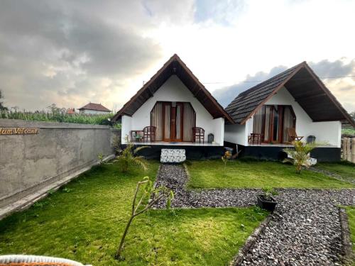 Κήπος έξω από το Belvilla Serene Paradise Resort Batur Hot Spring