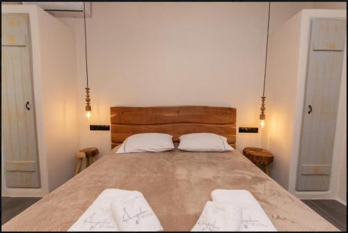 Afbeelding uit fotogalerij van Naxos Plaka villas with private pool in Plaka