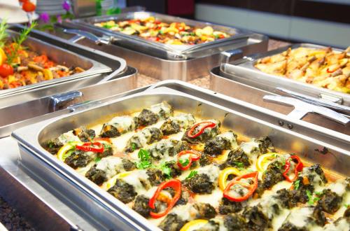 Еда / где поесть недалеко от курортного отеля