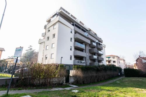 Το κτήριο όπου στεγάζεται  το διαμέρισμα