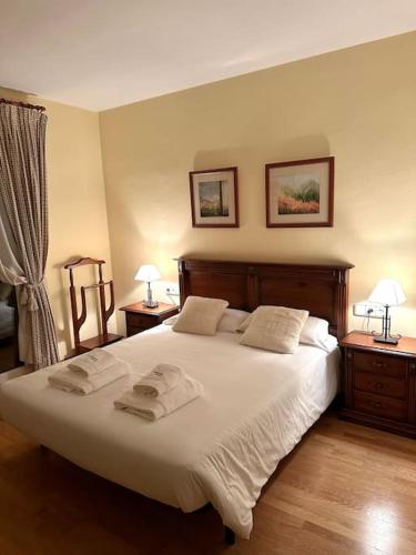 Katil atau katil-katil dalam bilik di Acogedor alojamiento en Martinet, Cerdanya, Puigcerdá