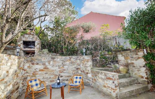 Taman di luar 2 Bedroom Amazing Home In Collioure