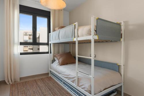 Nohemi - elegant city and beach apartment