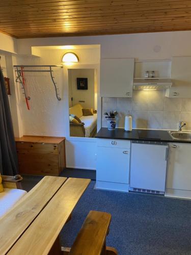 Imagen de la galería de Huddinge Studio with Private Entrance, en Huddinge