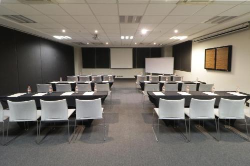 Бизнес-центр и/или конференц-зал в City Express Plus by Marriott Monterrey Nuevo Sur