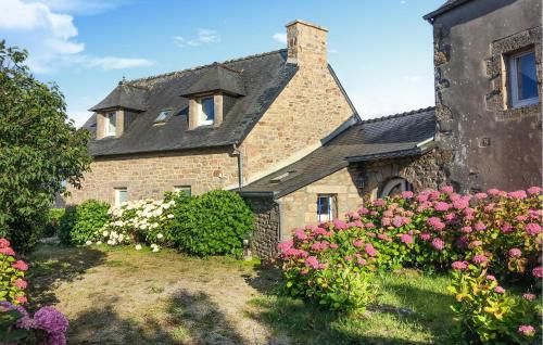 Nice Home In Plouguerneau With Wifi