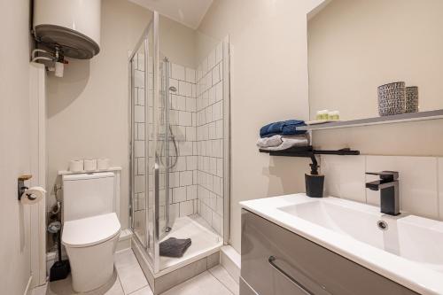 Le GRAND JEAN - CENTRAL PRES GARE ET TRAM - supermarchés - WIFI - 3 Person photo 9