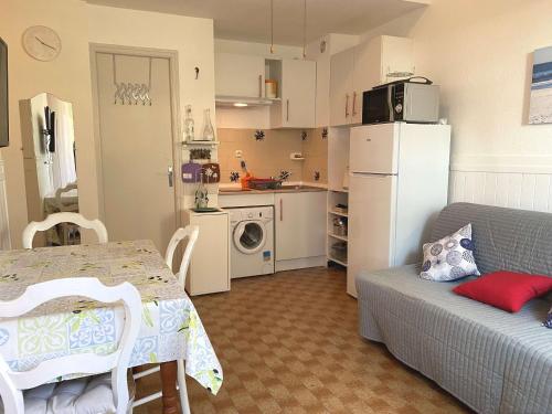 Appartement T2 avec loggia et internet à deux pas de l'étang de Thau à Balaruc-les-Bains - FR-1-553-217