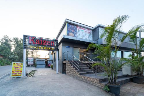 a building with a sign that reads klezmerestyle hotel at Treebo Kaizen, 3 Kms From Paragliding in Panchgani