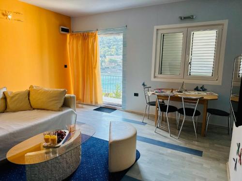 Dubrovnik Apartments Beach front One Bedroom