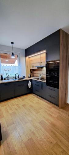 Dapur atau dapur kecil di Noclegi u Lidki