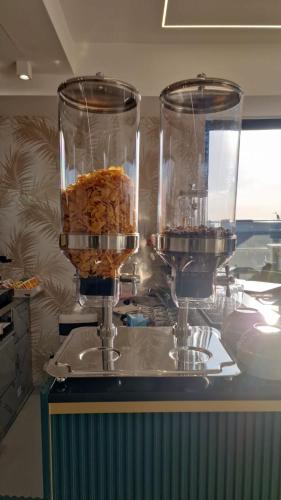 Jídlo v hotelu nebo okolí