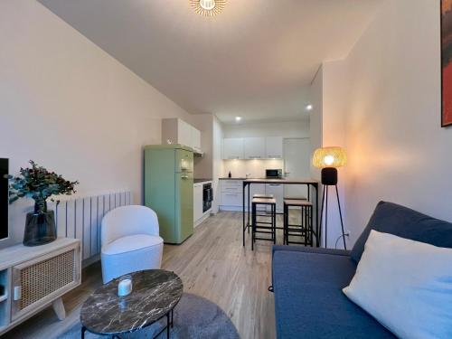 Dapur atau dapur kecil di La Résidence Alpha Viroflay 002 - 1 chambre - 4 pers