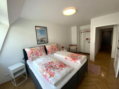 Central & Modern in Trendy Area l HG22