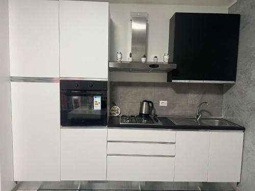 Køkken eller tekøkken på Intero Appartamento ospedale Niguarda