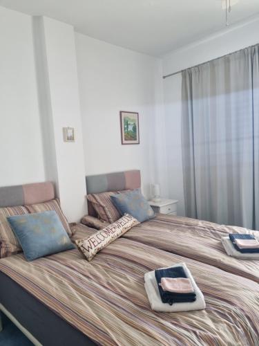 One bedroom 7th floor apartment with amazing views