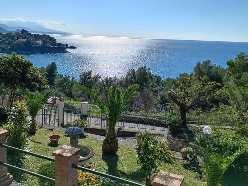 a view of the ocean from a house at Villa Eminenza in Cersuta di Maratea