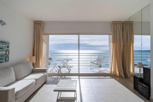 Beautiful studio with great sea view