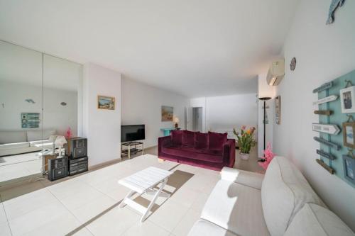 Beautiful studio with great sea view