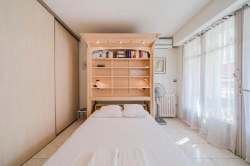 Nice studio heart of Cannes