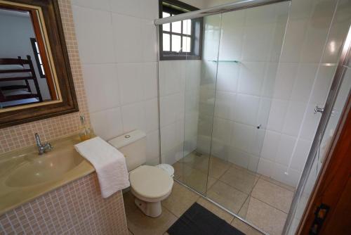 Ένα μπάνιο στο Espaço Villa Verde