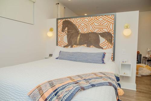 Katil atau katil-katil dalam bilik di The Hive 201 King Suite