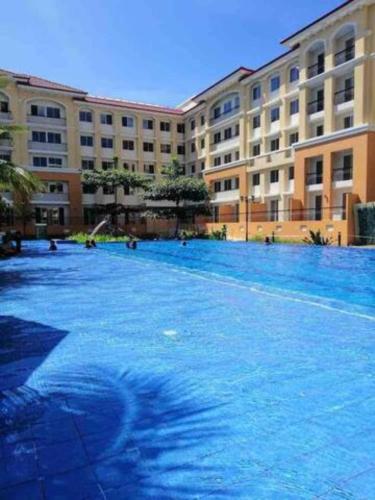 Kolam renang di atau dekat dengan Kara's Suite