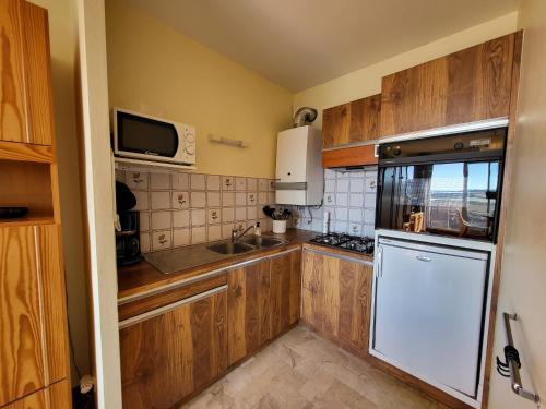 Studio proche plage avec parking privatif et balcon