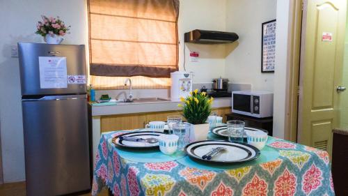 Dapur atau dapur kecil di Kara's Suite