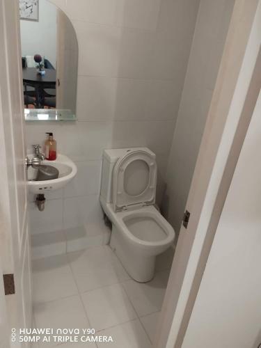 Bilik mandi di Kara's Suite