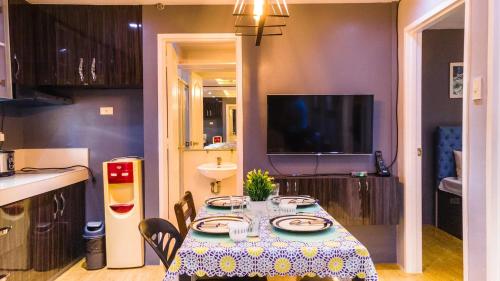 Dapur atau dapur kecil di Kara's Suite