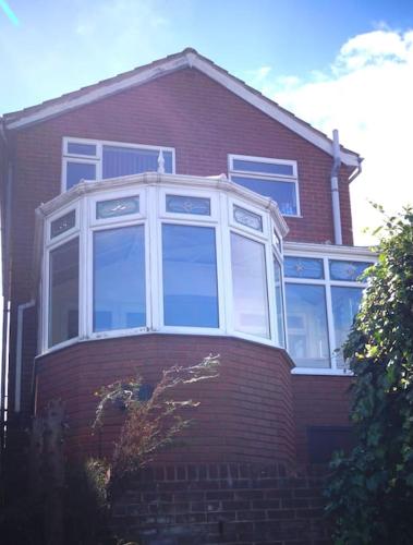 Gallery image of 3 Bed House with Exceptional view in Batley
