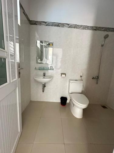 Pharos Guesthouseにあるバスルーム