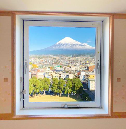 Ein allgemeiner Bergblick oder ein Berglick von des Hotels aus