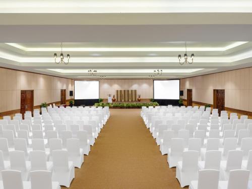 Konferenční prostory v ubytování Mayang Sari Beach Resort
