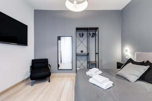 Classy 2-bdr in Termini district