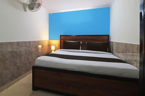 Afbeelding uit fotogalerij van Hotel O Bluemoon Inn, South Campus in New Delhi