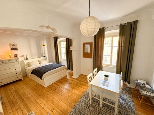 The North Apartment